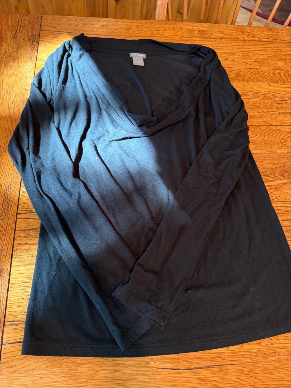 Ann Taylor’s Black Long Sleeve scoop Neck Top